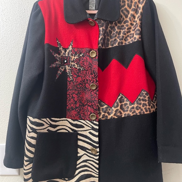 Allure colorblock leopard, zebra patchwork, zig zag design wool blazer - Picture 2 of 8